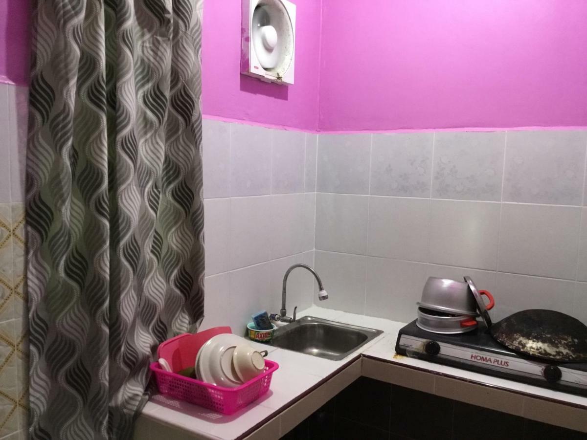 Family Room Semporna Ngoại thất bức ảnh